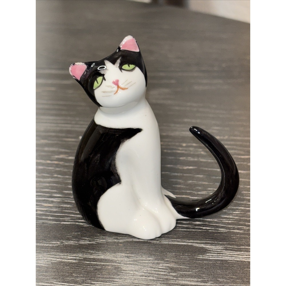 Vintage Fine Bone China Black & White Tuxedo Cat Figurine Philippines 2.5"